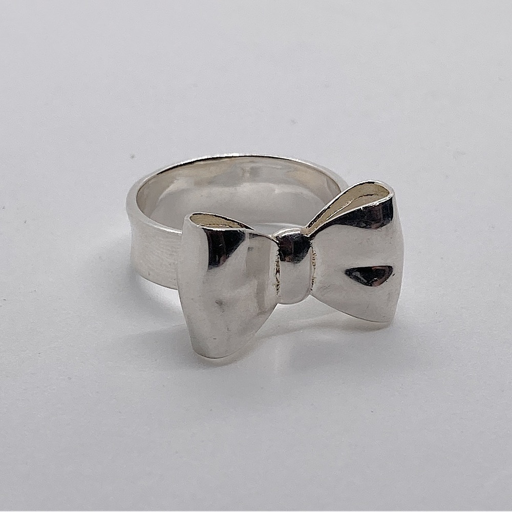 Dyadema Sterling Silver Fancy Ribbon Bow 3D Wide Band Ring Size 8